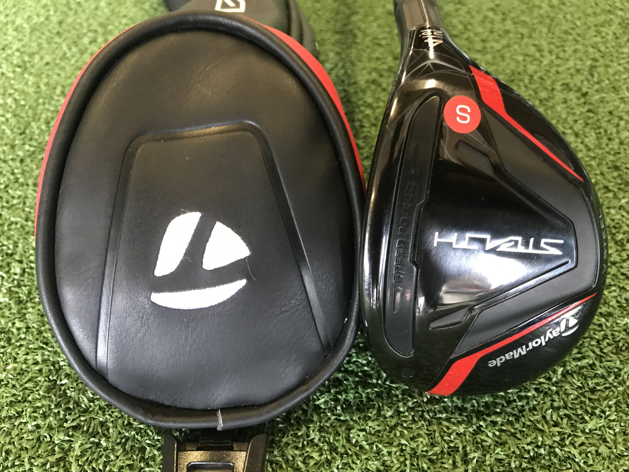 2022 TaylorMade Stealth 22° 4 Hybrid With Headcover