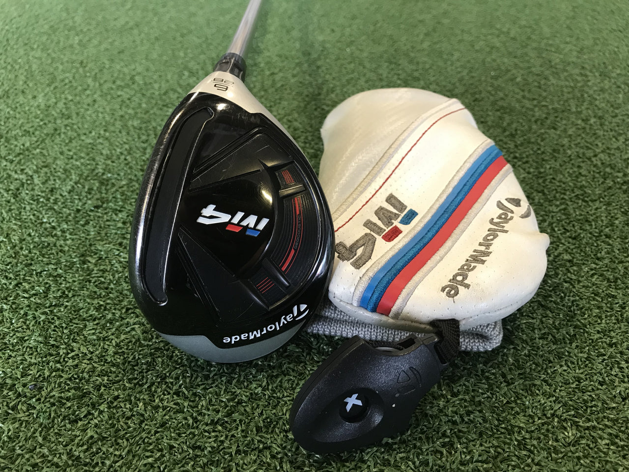 TaylorMade M4 28° Ladies 6 Hybrid With Headcover