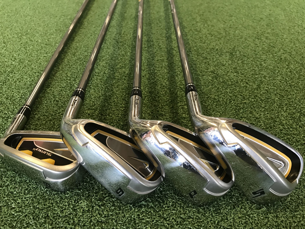 Nike Sasquatch SUMO 2 8-,9, Pw, Sw Ladies Iron Set