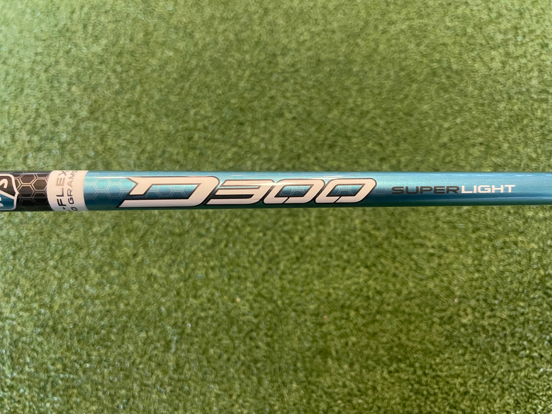 *New* Wilson D300 Ladies 31° 7 Hybrid With Headcover