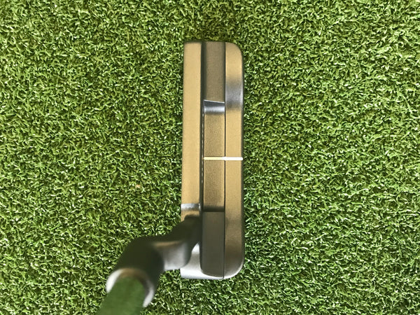 Odyssey DFX #1 34" Putter With Headcover *Excellent Condition*