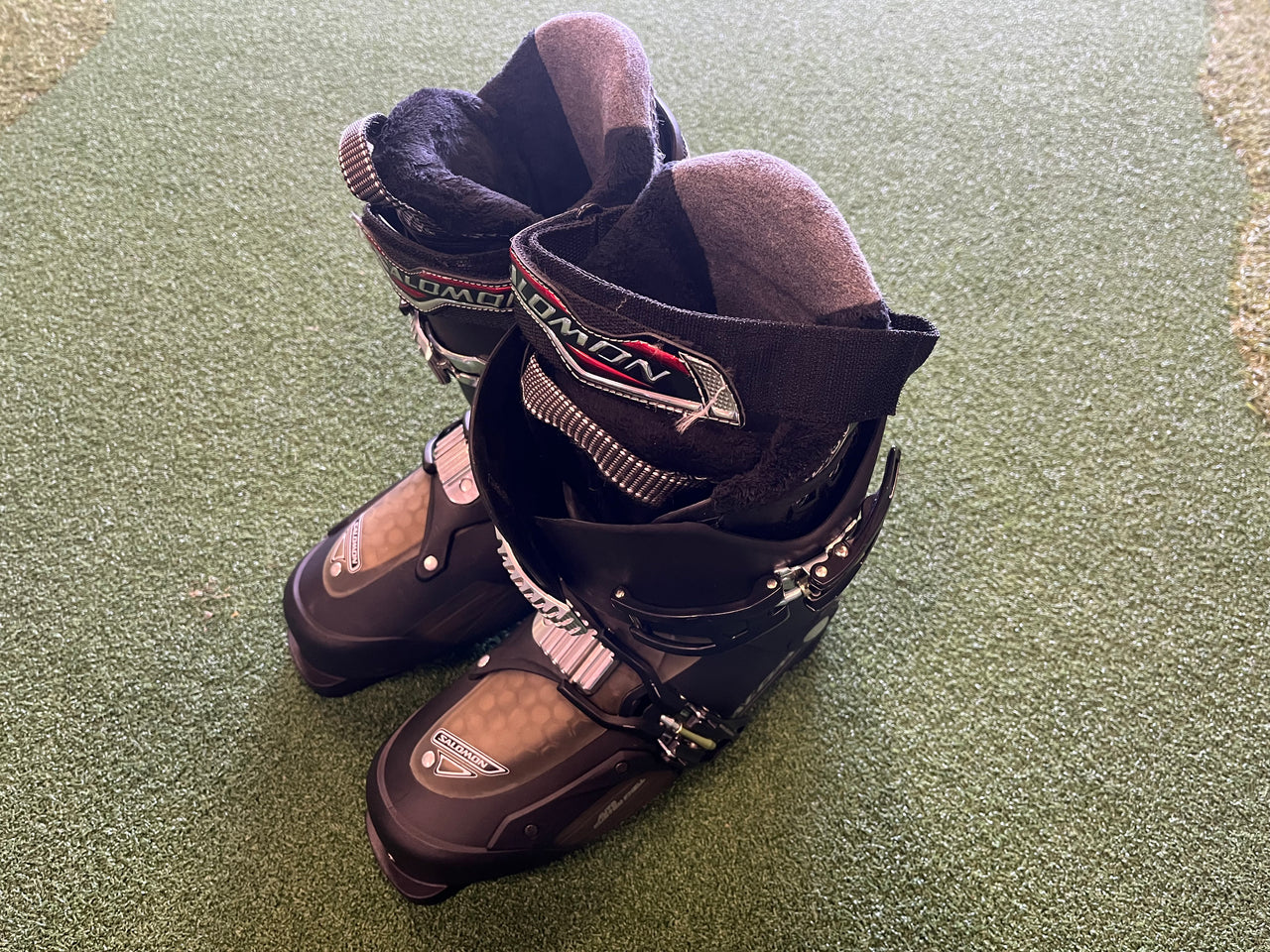 salomon focus rs ski boots Salomon Focus Auto Custom Shell ski boots
