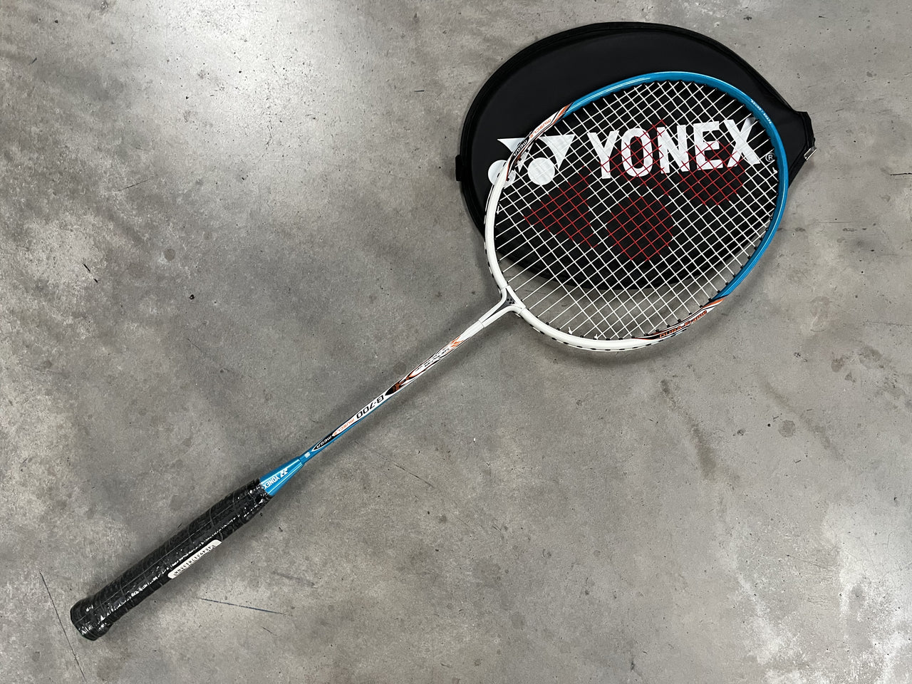 *New* Yonex B-700 Badminton Racket With Cover
