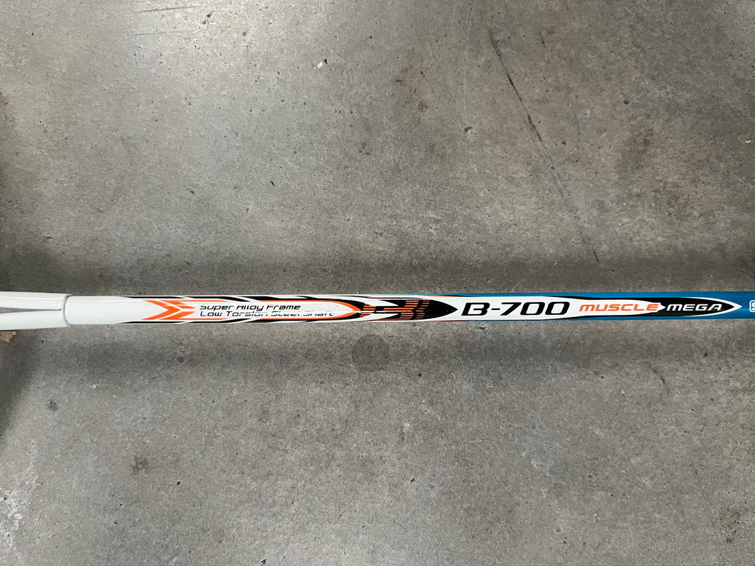 *New* Yonex B-700 Badminton Racket With Cover