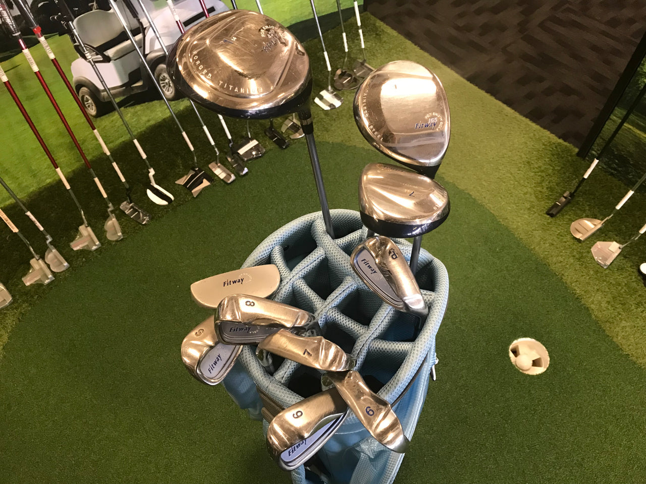 Fitway Ladies Golf Set with Hot Z Ladies Lace 2.5 Bag