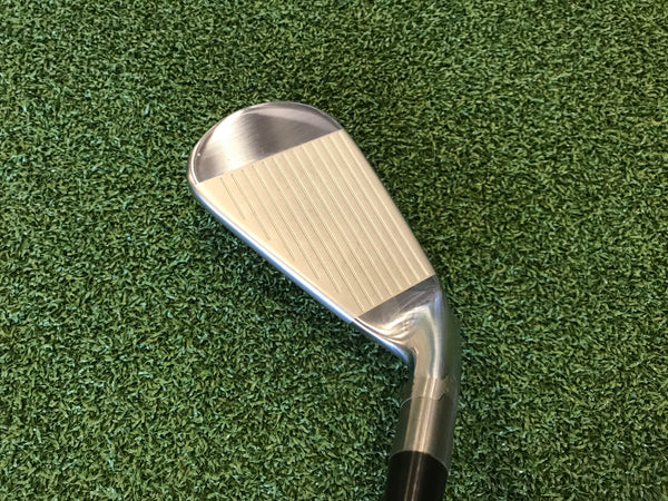 Titleist T350 Left Handed 7 Iron *Excellent Condition*