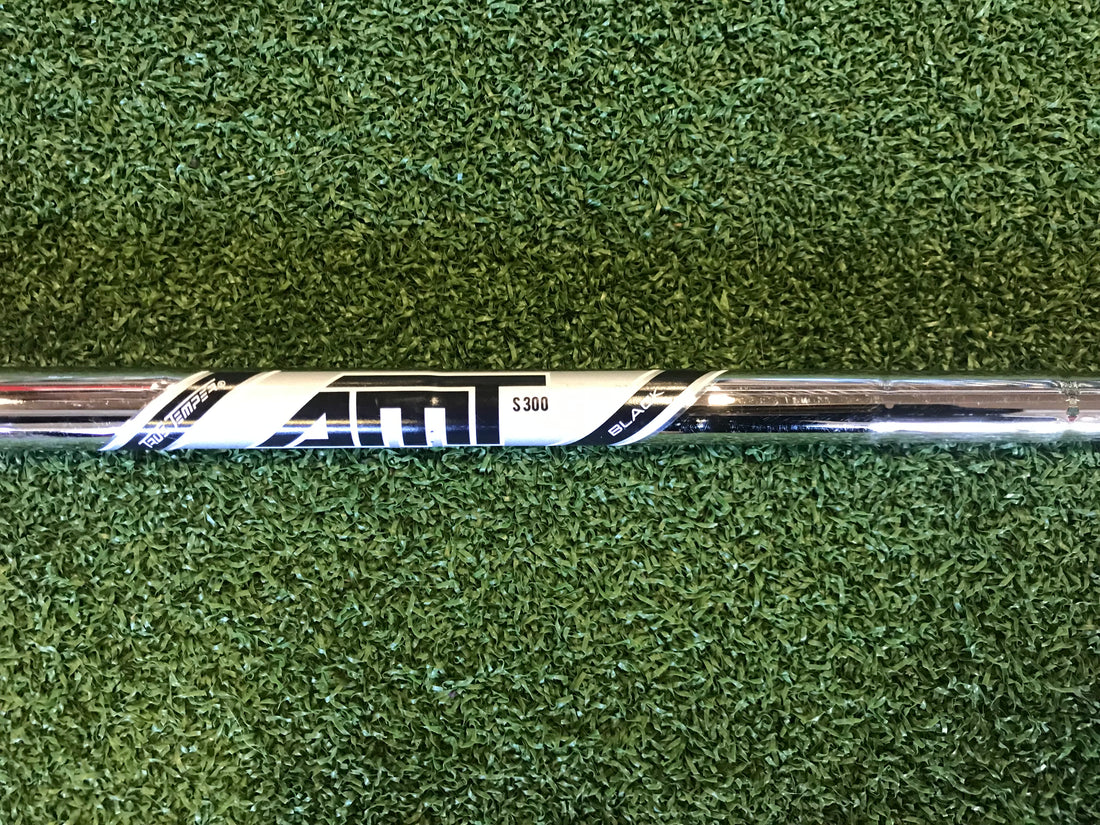 Titleist T350 Left Handed 7 Iron *Excellent Condition*