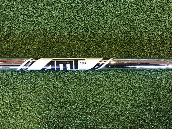 Titleist T350 Left Handed 7 Iron *Excellent Condition*