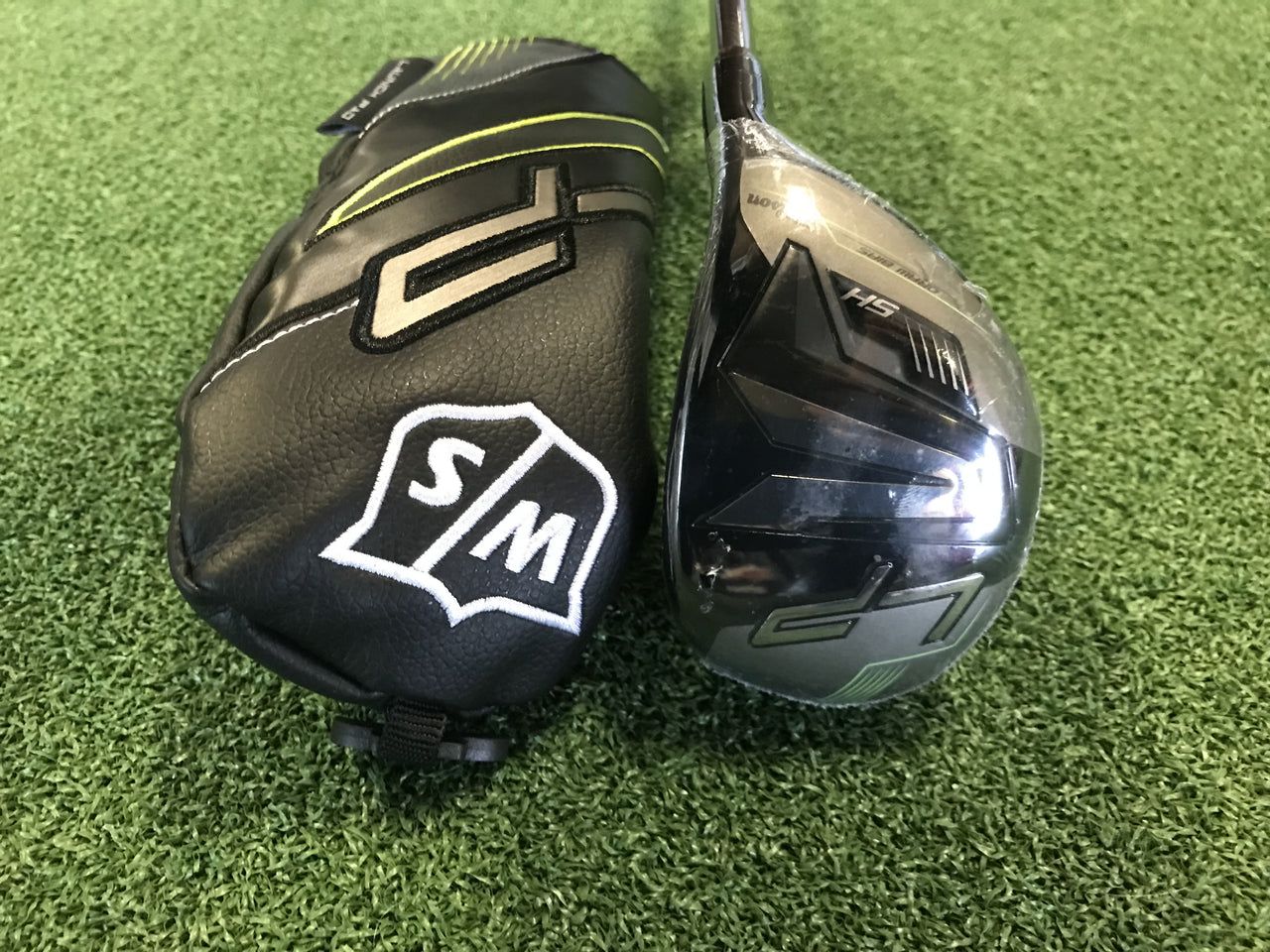 *New* 2022 Wilson Launch Pad 2 25.5° 5 Hybrid With Headcover