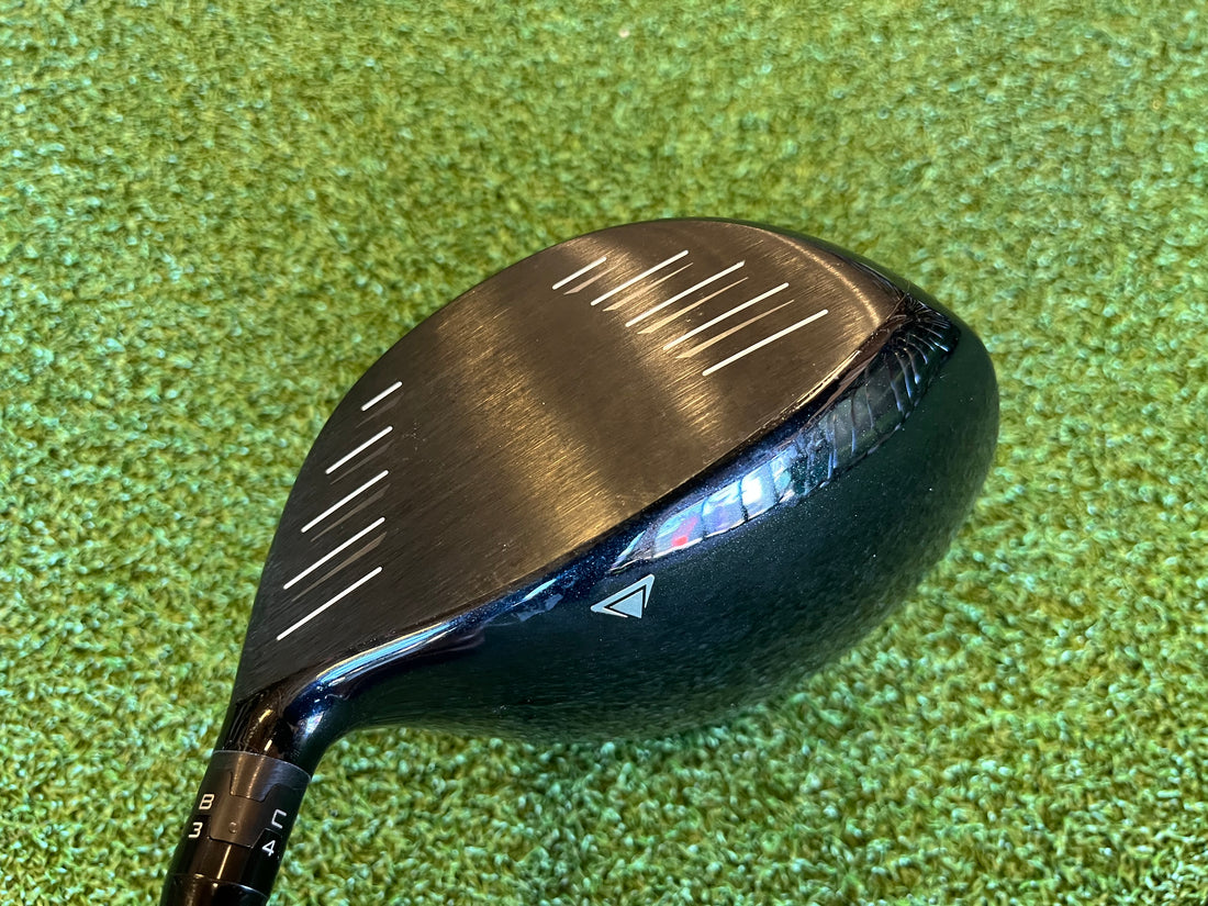 Titleist 915 D2 10.5° Driver *Like New*