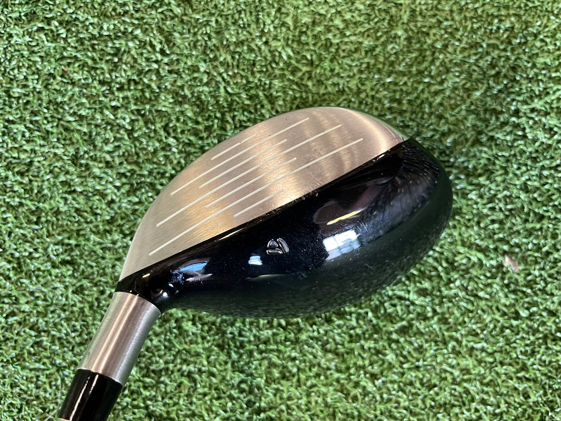 TaylorMade R7 ST 18° 5 Wood Dexterity- R/H Flex- Stiff Length- 41" Condition- 7 Shaft- Reax 64g Grip- TaylorMade