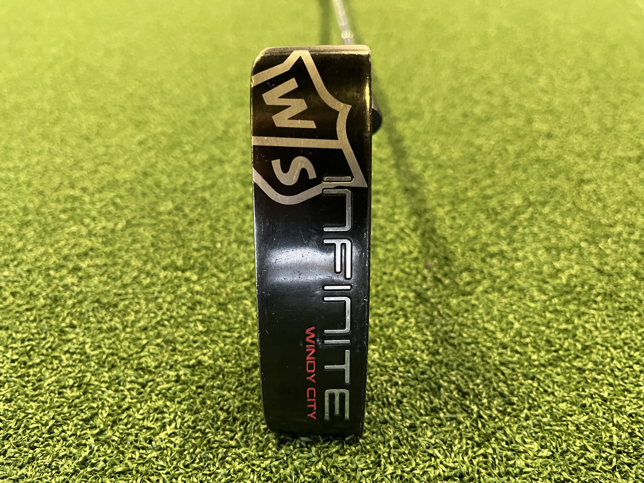 Wilson Staff Infinite Windy City 34" Left Handed Putter