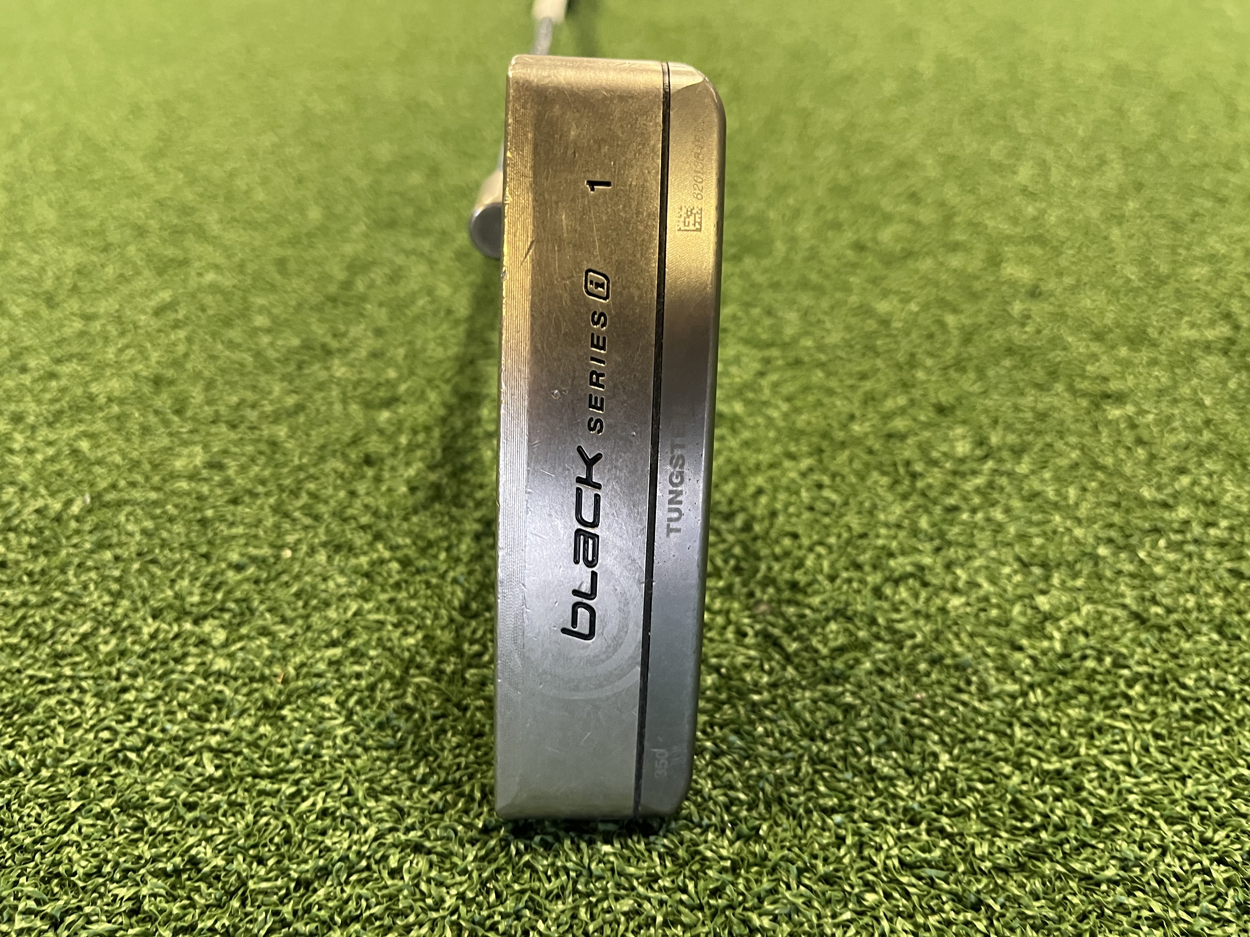 Odyssey Black Series i #1 34