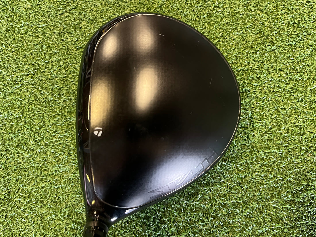 2022 TaylorMade Stealth 10.5° Driver With Headcover