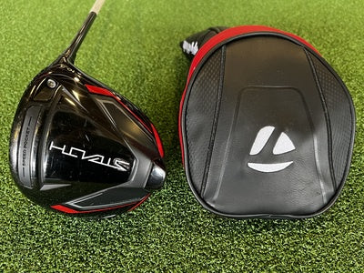 2022 TaylorMade Stealth 10.5° Driver With Headcover