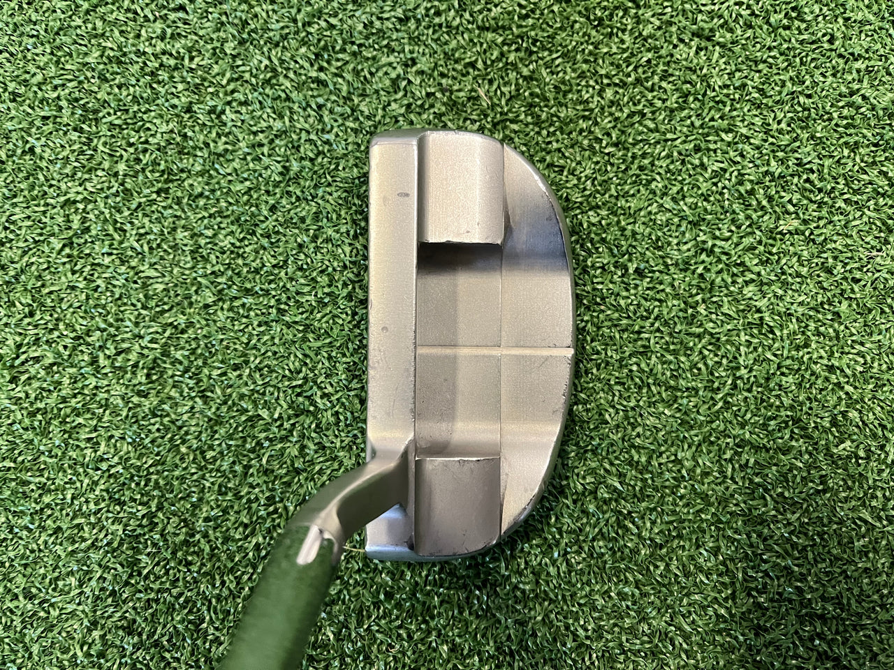2011 Scotty Cameron Select Fastback 33" Putter