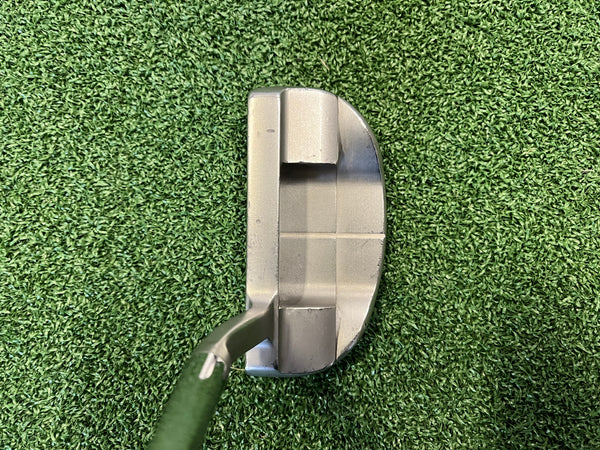 2011 Scotty Cameron Select Fastback 33" Putter
