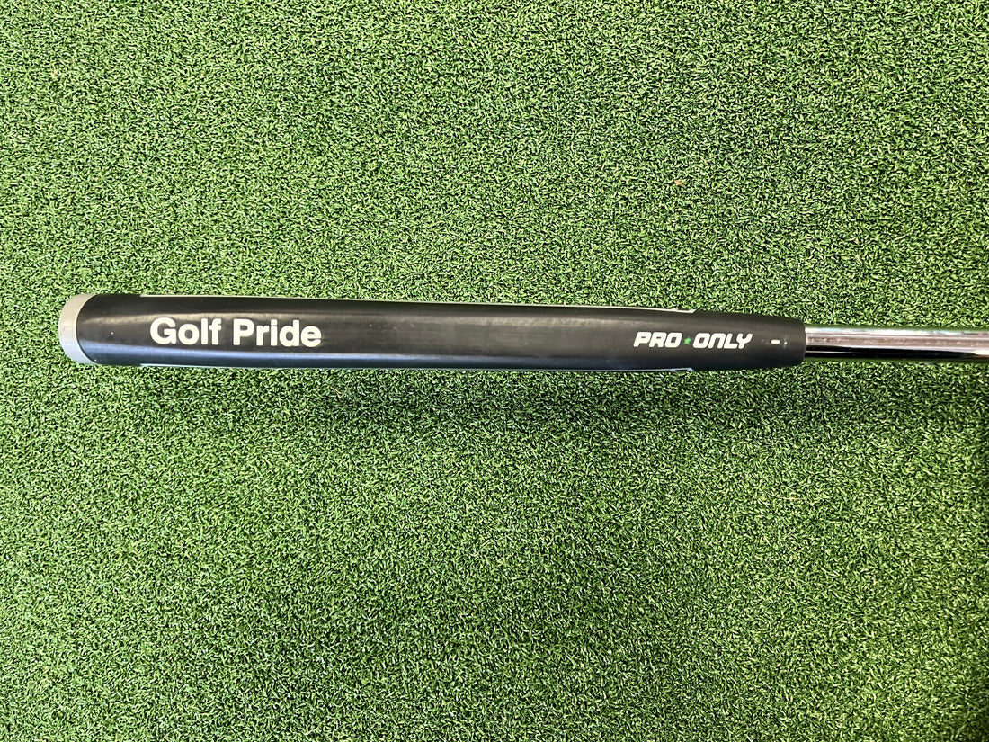 2011 Scotty Cameron Select Fastback 33" Putter