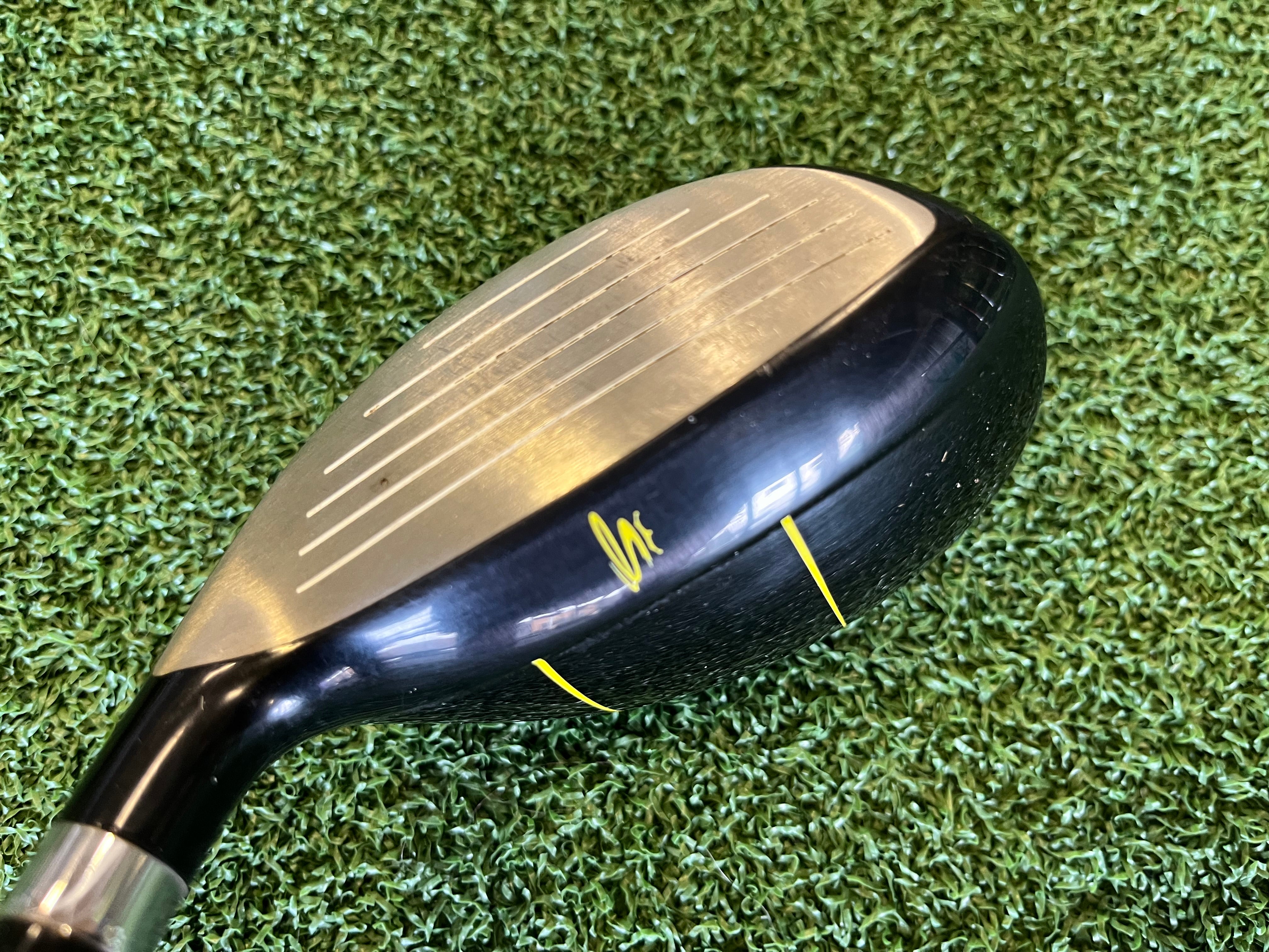 Cobra Baffler T-Rail 22° 4 Hybrid With Headcover