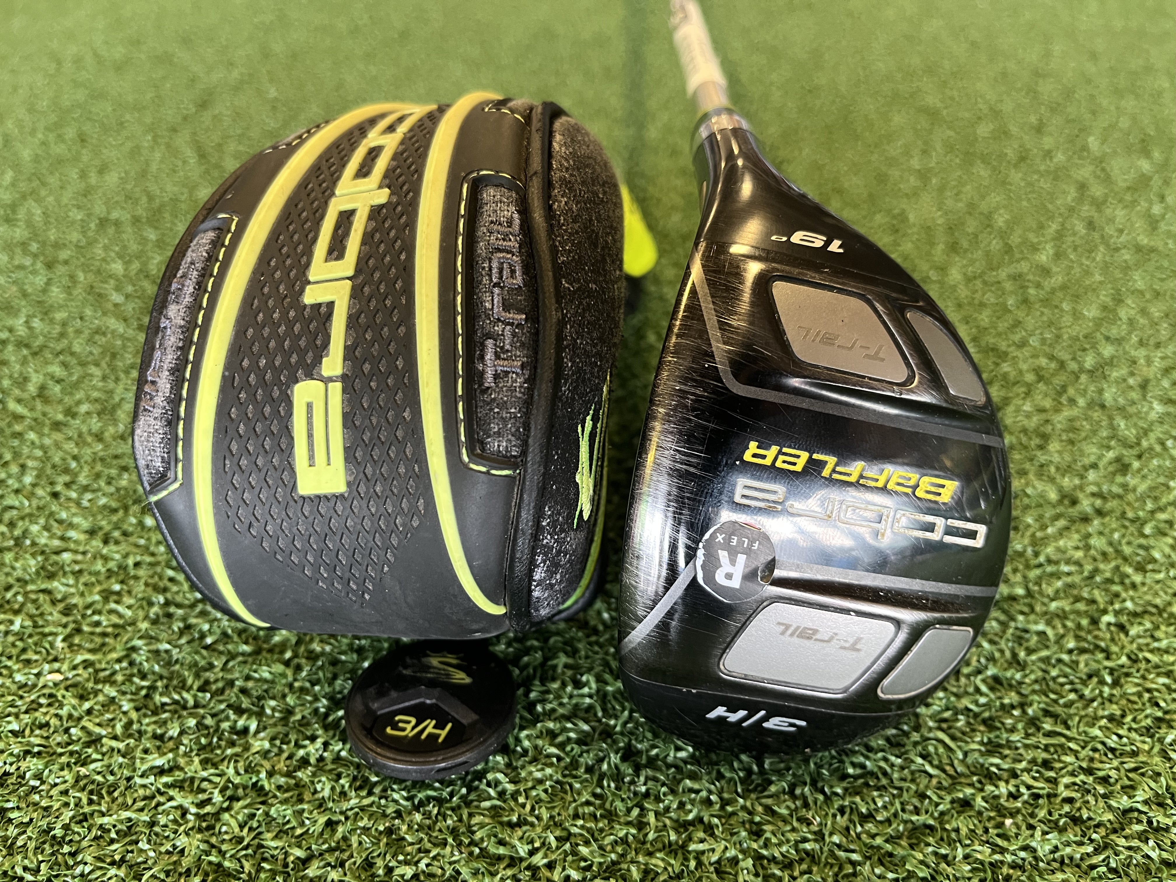 Cobra Baffler T-Rail 19° 3 Hybrid With Headcover