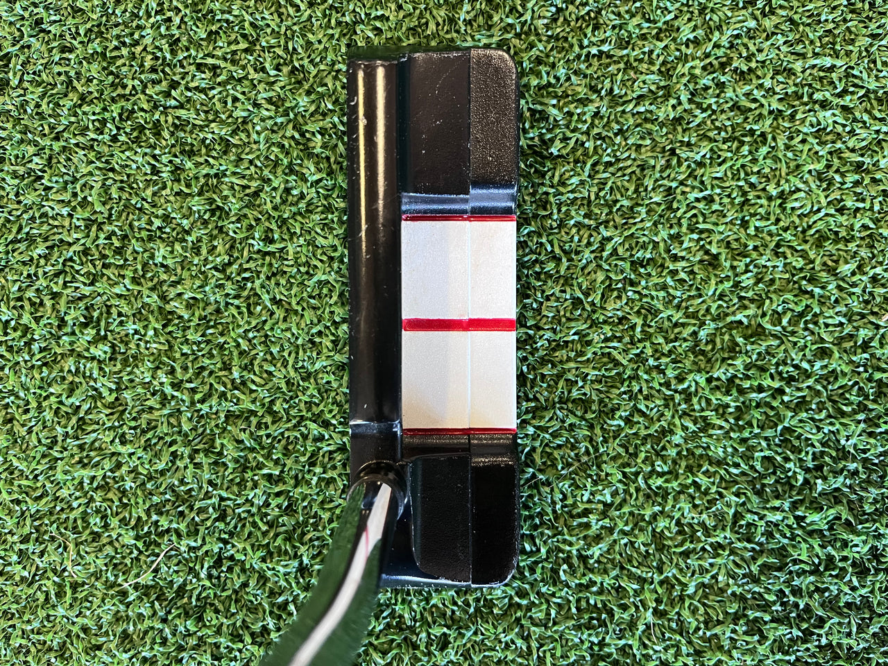 Odyssey White Rize IX #1 34" Putter *Excellent Condition*