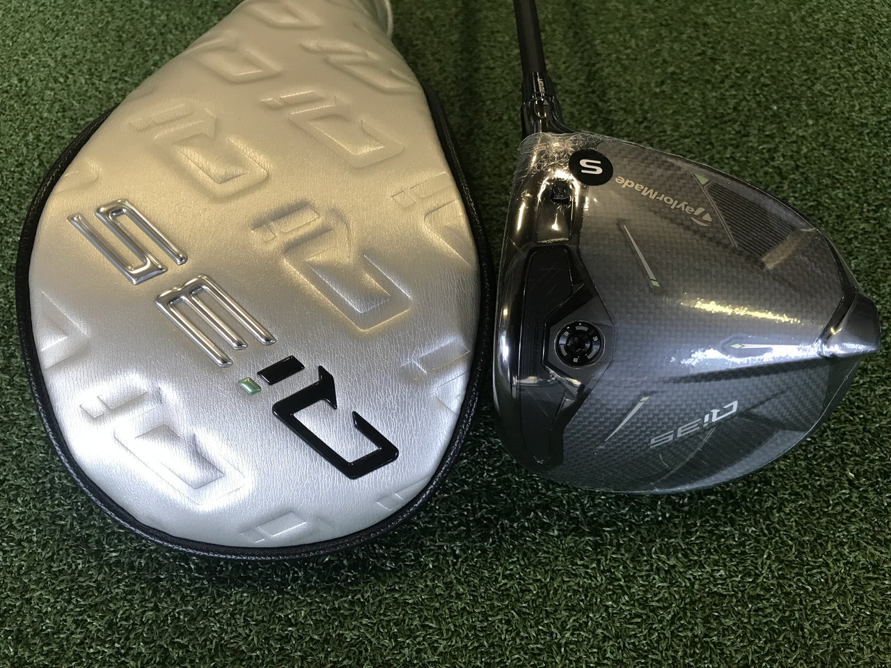 *New* 2025 TaylorMade Qi35 10.5° Driver With Headcover