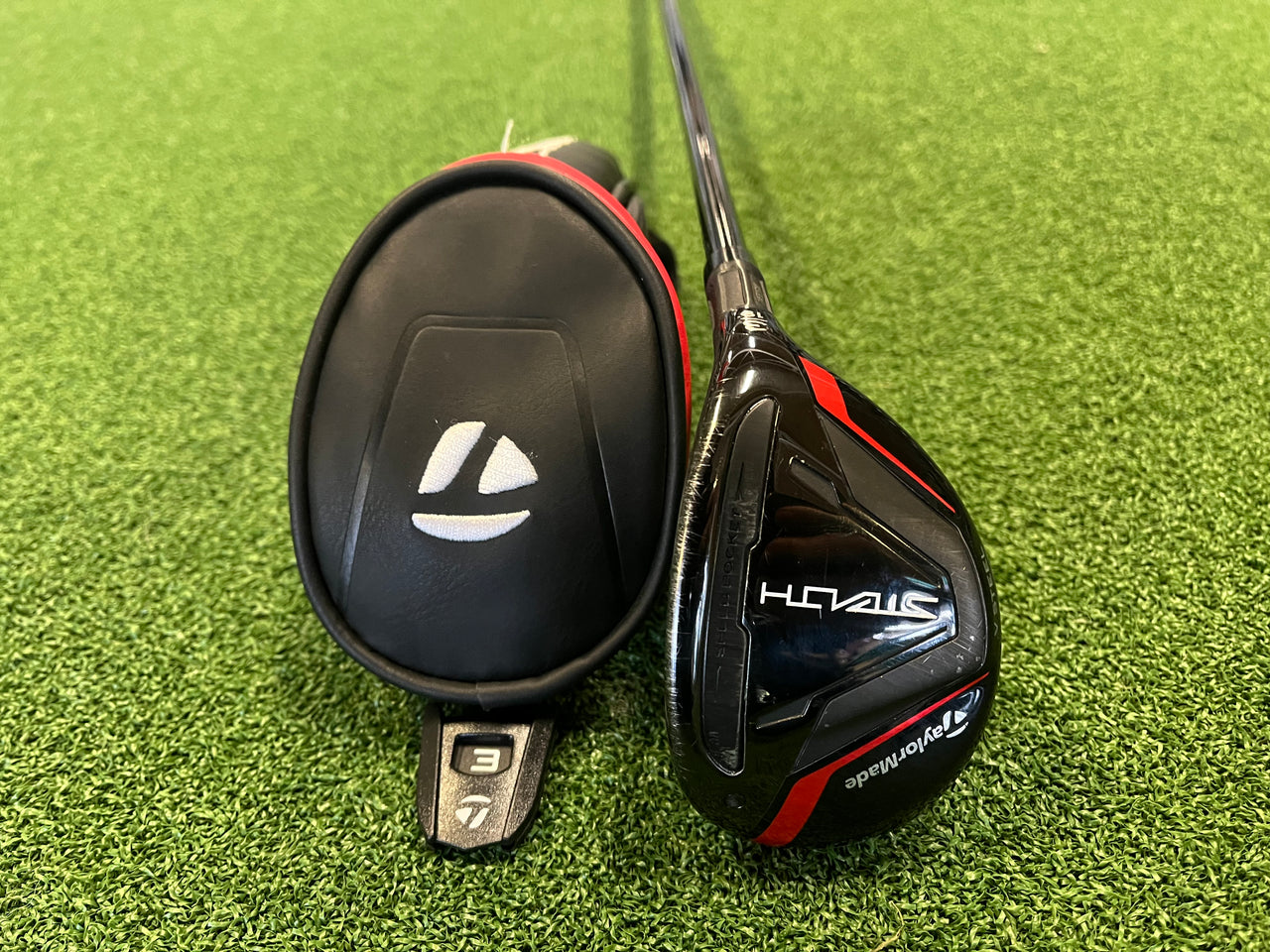 2022 TaylorMade Stealth 19° 3 Hybrid With Headcover