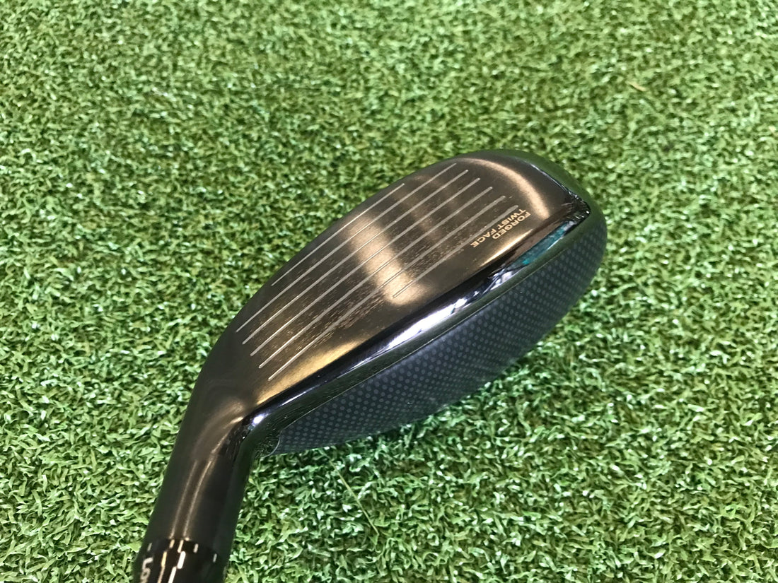 2022 TaylorMade Stealth Plus+ 19.5° 3 Hybrid With Headcover Dexterity- R/H Flex- Stiff Length- 40" Condition- 8.5 S/N- 21HT352P Shaft- N.S.Pro 950GH Grip- Lamkin