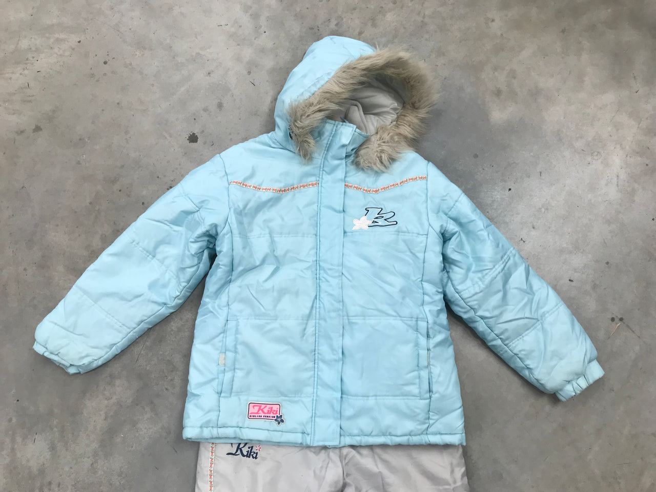 KiKi Girls Snow Jacket & Pants Size- Medium Condition- 7