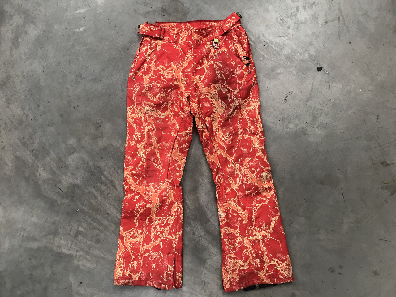Gfrog Women's Red Pattern Snow Pants Size- Small Condition- 8