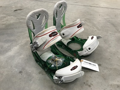 burton custom brew snowboard binding Bindings 2020 The Last Lift The Burton Mens Custom Camber Snowboard is an all Burton Custom Brew Binding, 2007