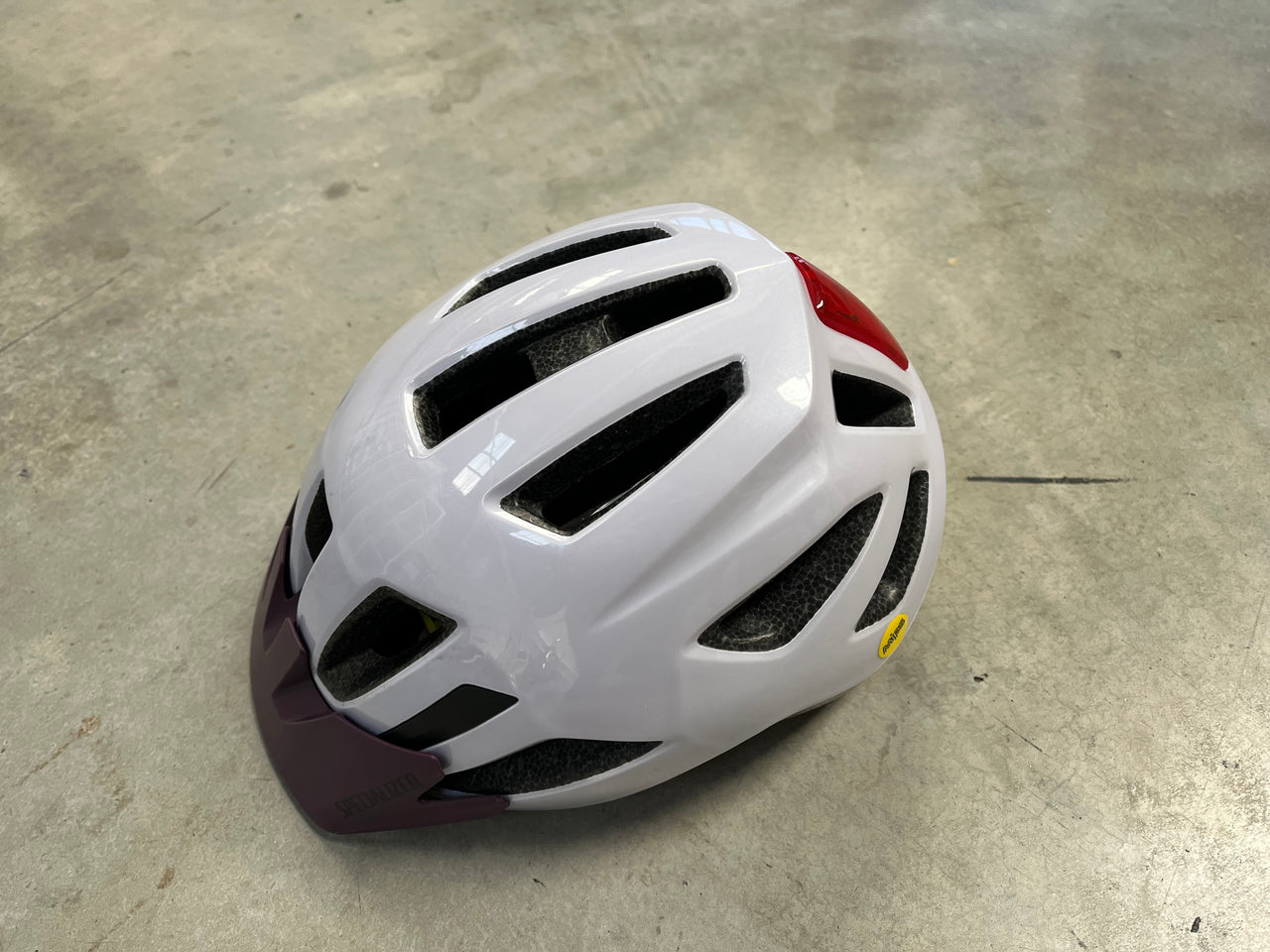*New* Specialized Shuffle 50-55cm Childs Adjustable Bike Helmet With Light