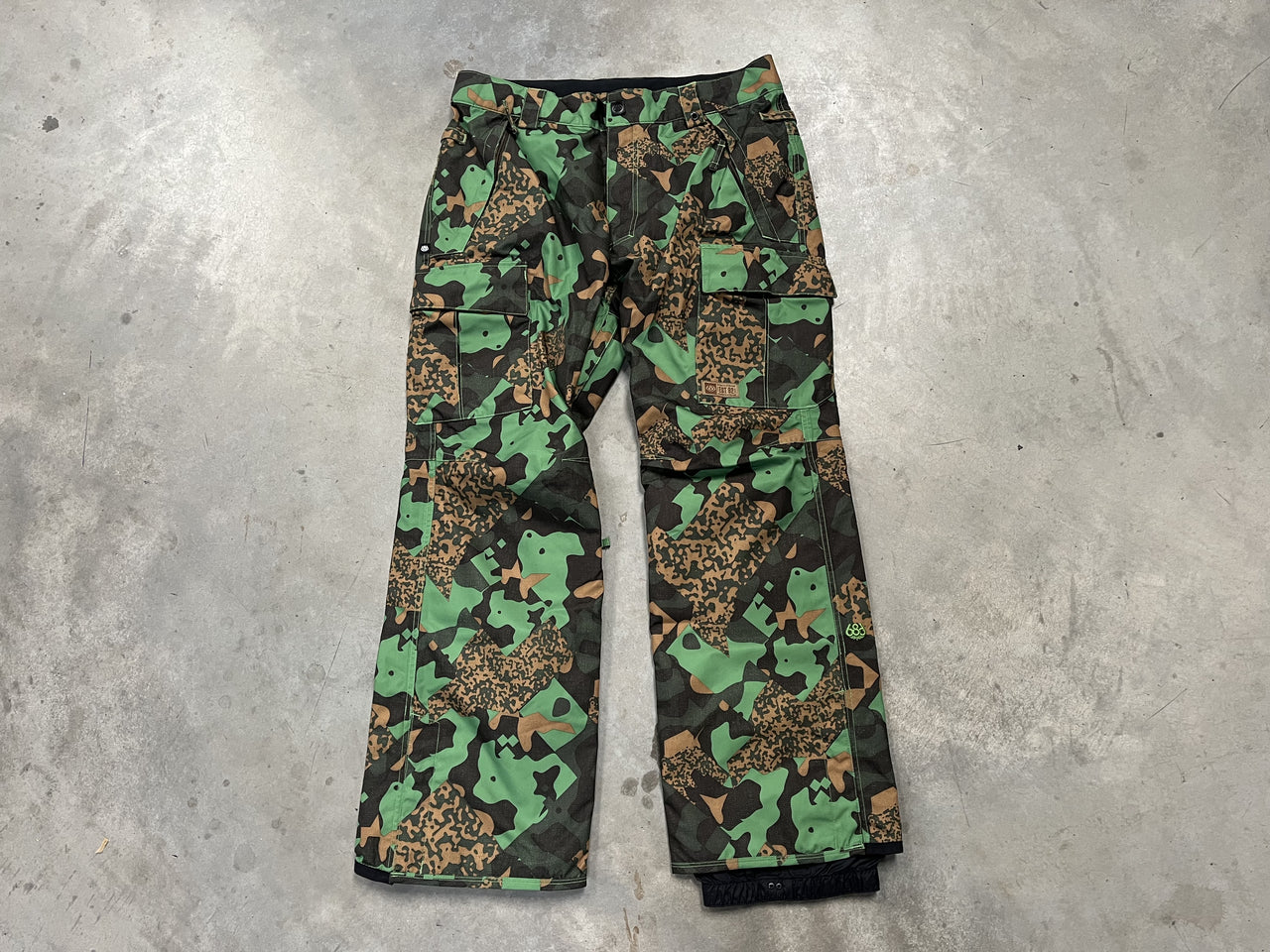 686 Authentic Collection Mens Snow Pants Size- Large *Like New*
