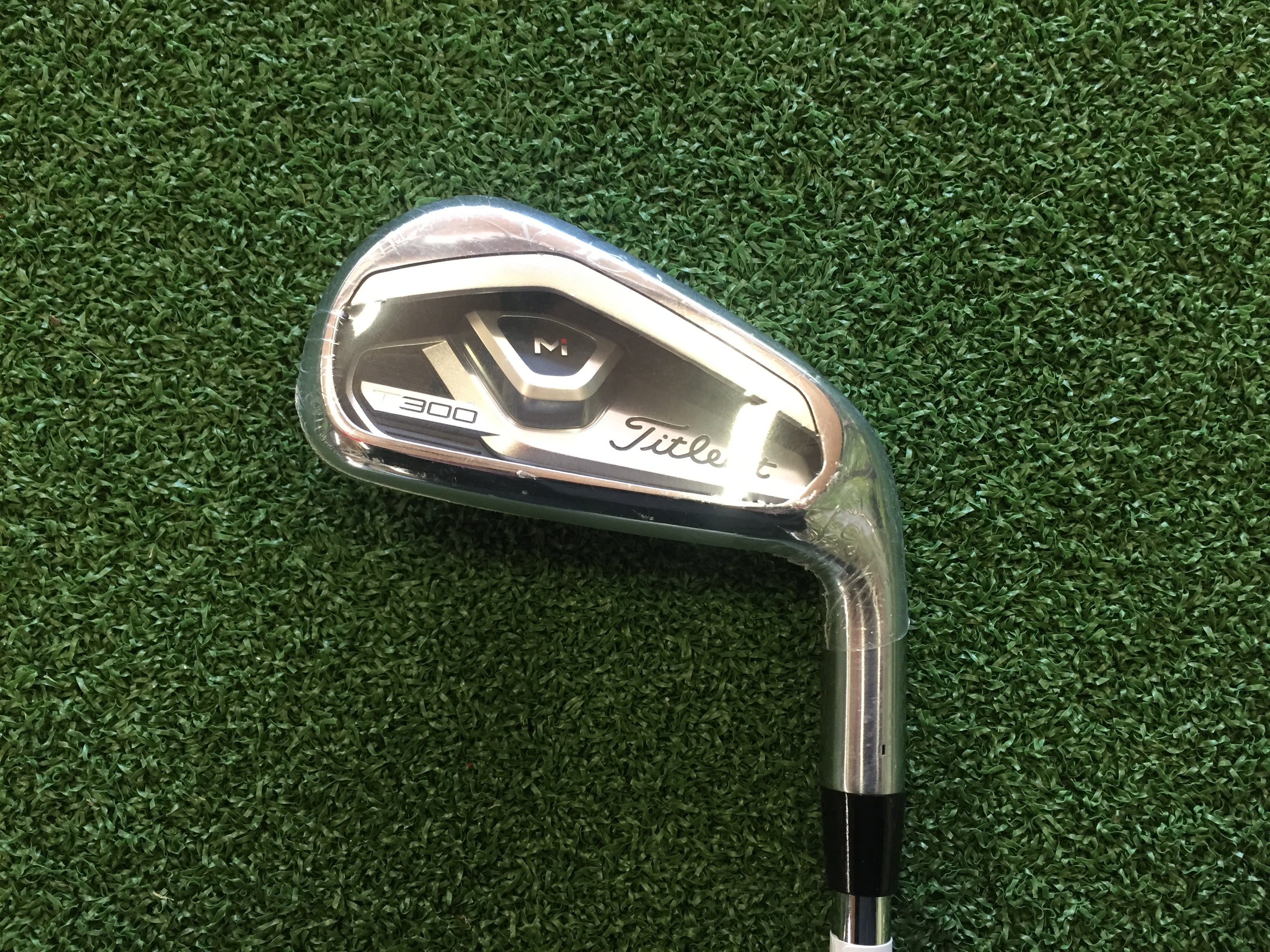 New* 2021 Titleist T300 6-9, Pw Iron Set