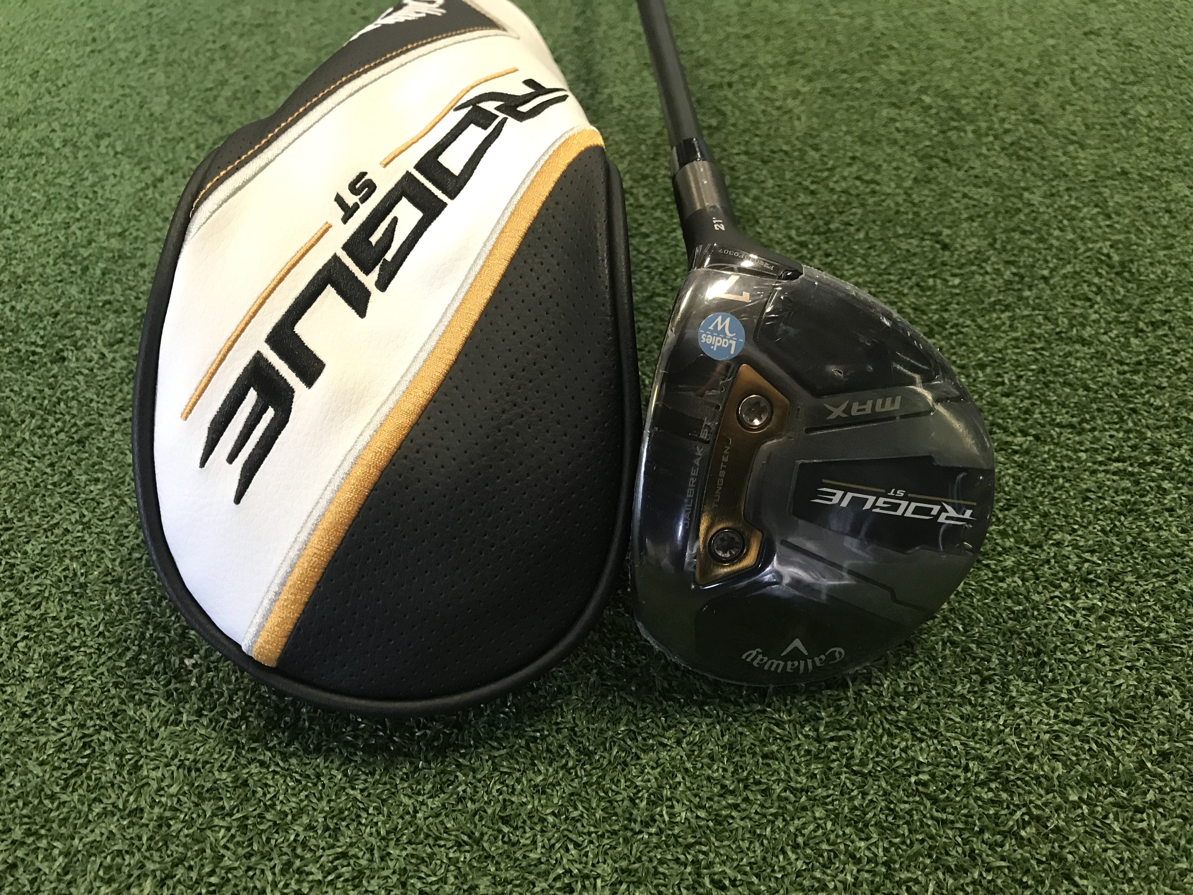 *New* 2022 Callaway Rogue ST Max 21° Ladies 7 Wood With Headcover