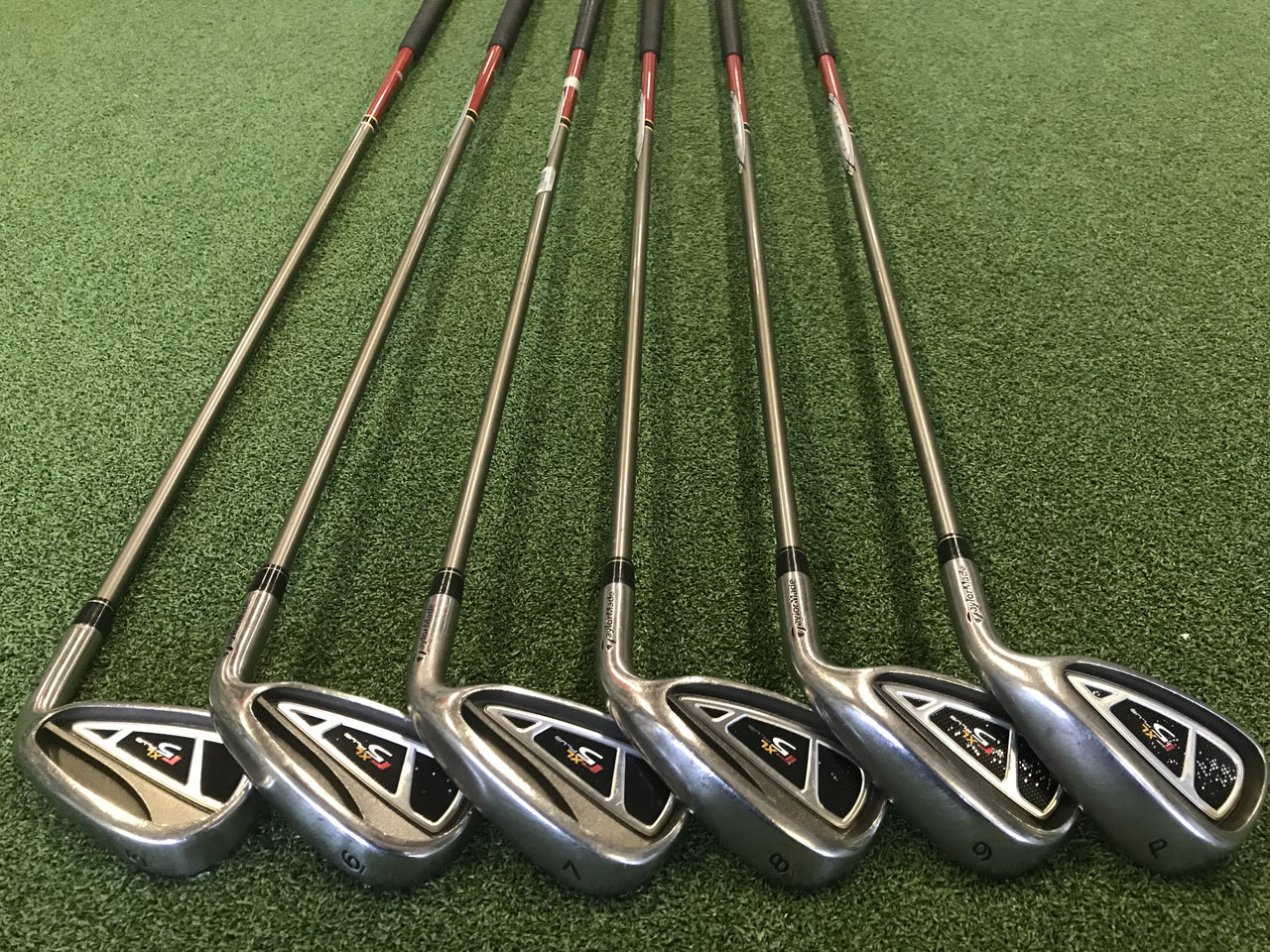 2008 TaylorMade r5 XL Plus 5-9, Pw Iron Set