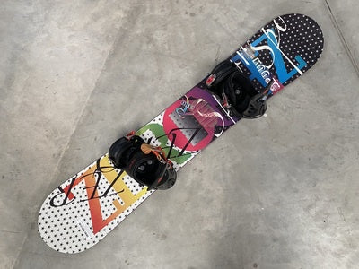 Spoon Ladies 150cm Snowboard With Bindings