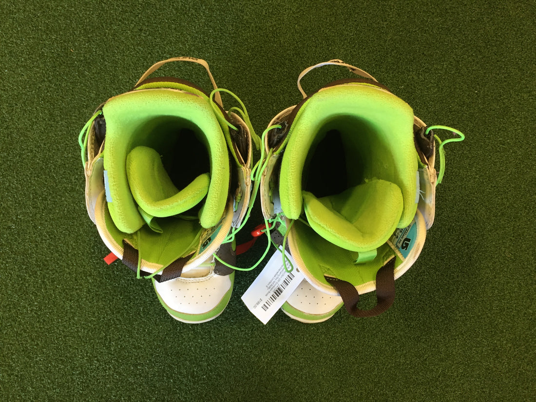 Burton Mint 23cm US6 Snowboard Boots with Speed Lacing *Excellent Condition*