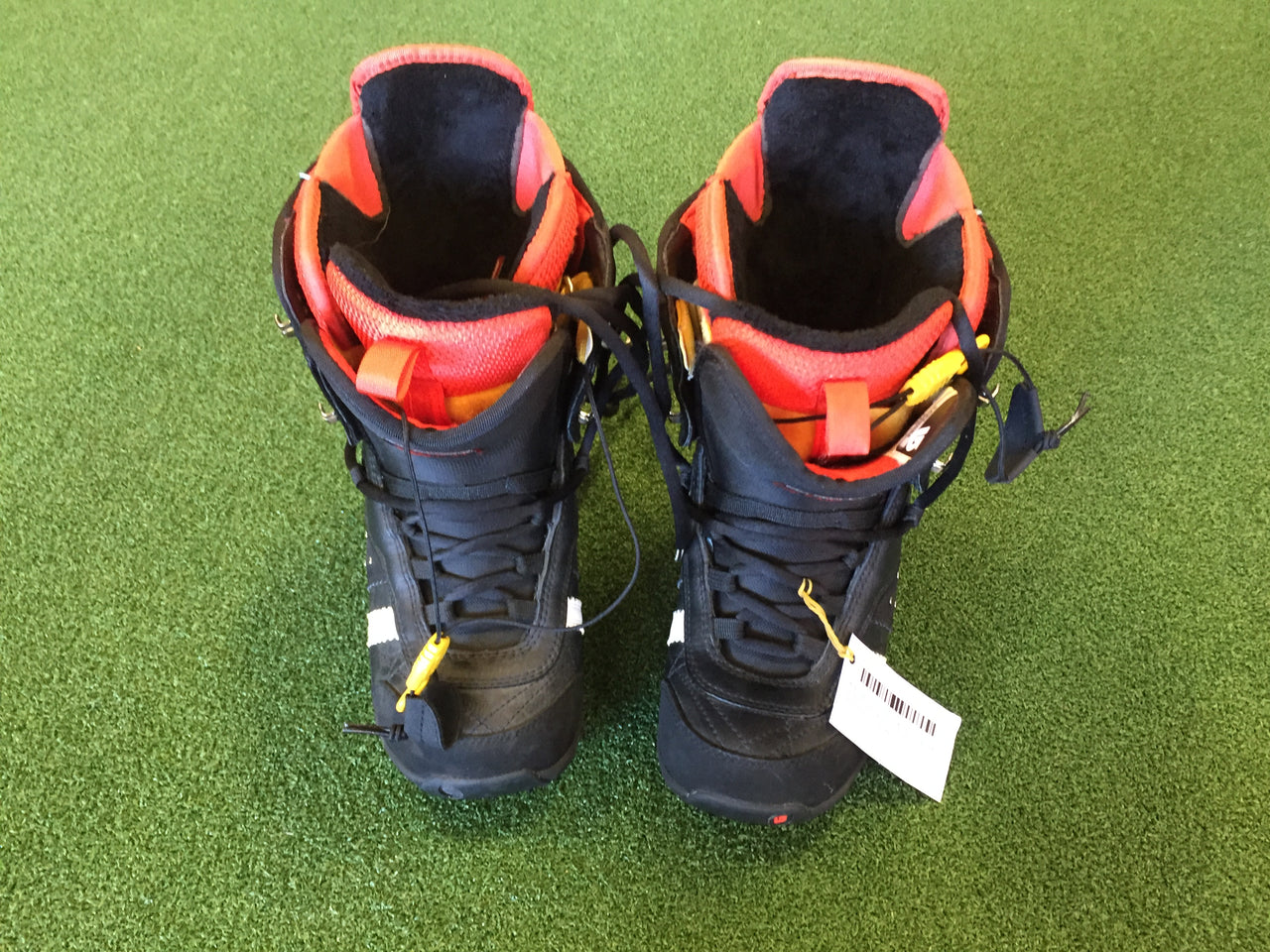 Burton Sapphire 23cm US6 Snowboard Boots with Traditional Lacing *Excellent Condition*