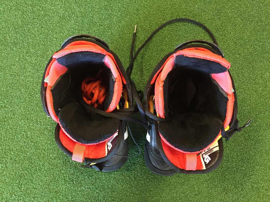 Burton Sapphire 23cm US6 Snowboard Boots with Traditional Lacing *Excellent Condition*