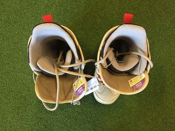 Burton Moto 23.5cm US6.5 Snowboard Boots with Traditional Lacing *Excellent Condition*
