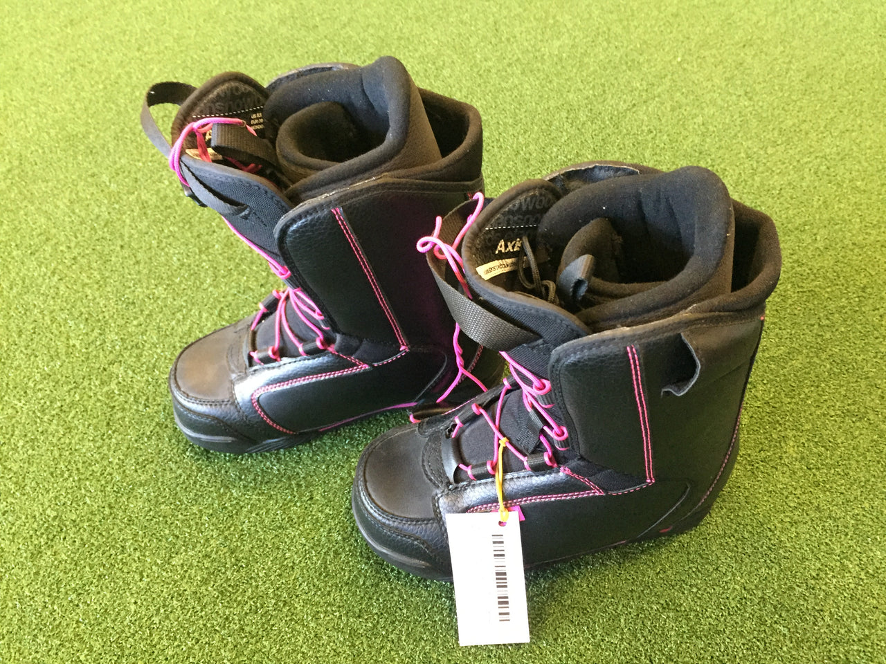 Elan Axis 23.5cm US6.5 Snowboard Boots with Speed Lacing *Excellent Condition*