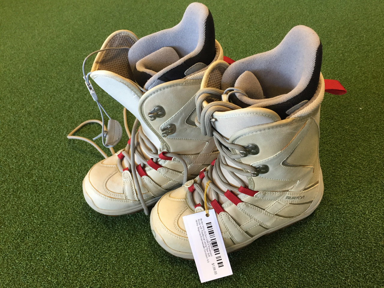 Burton Moto 23.5cm US6.5 Snowboard Boots with Traditional Lacing *Excellent Condition*