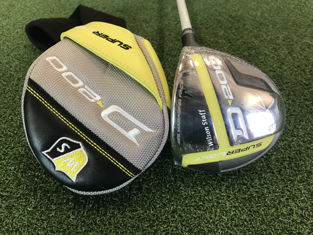*New* Wilson D200 15° Ladies 3 Wood With Headcover