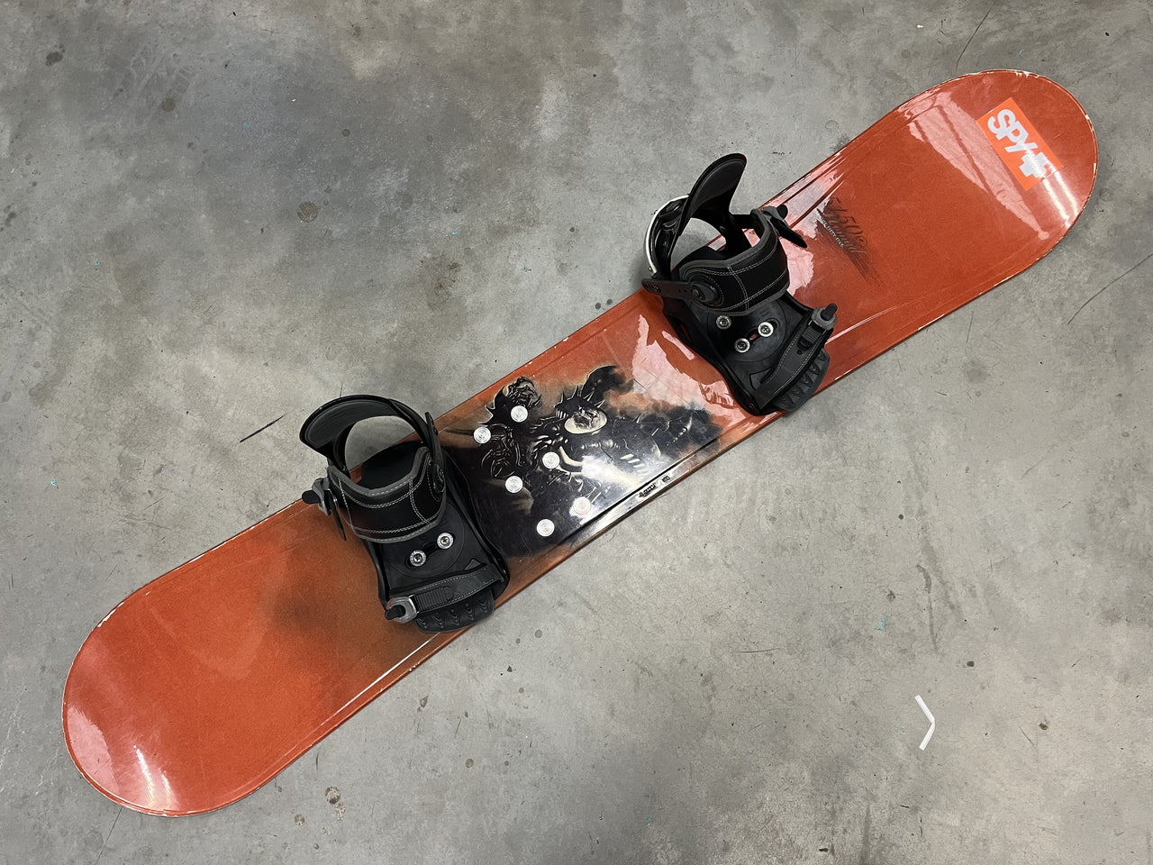 Nomad 5150 155cm Snowboard With Medium Bindings