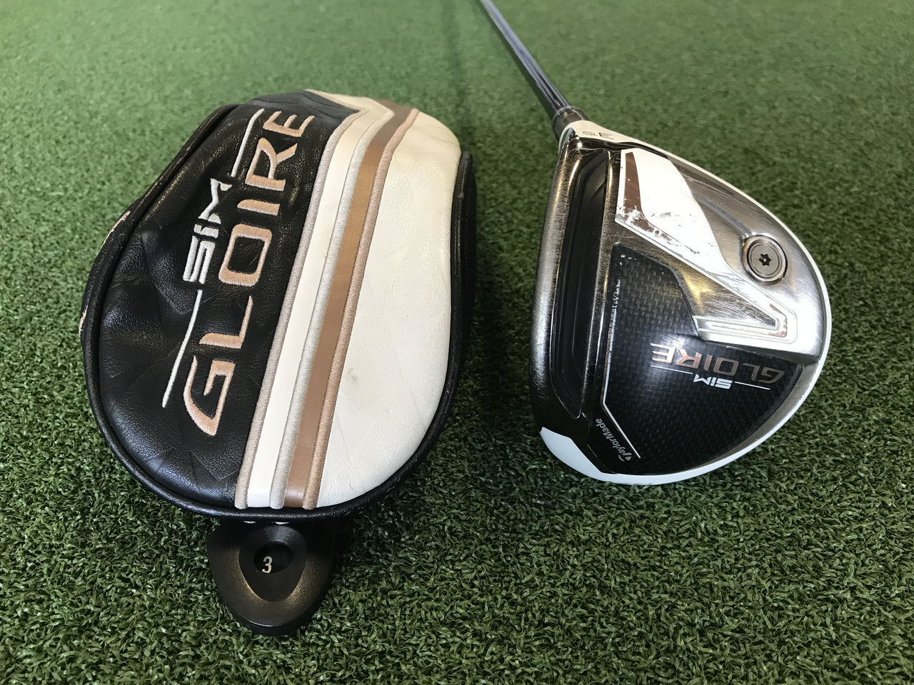TaylorMade Sim Gloire 15° 3 Wood With Headcover