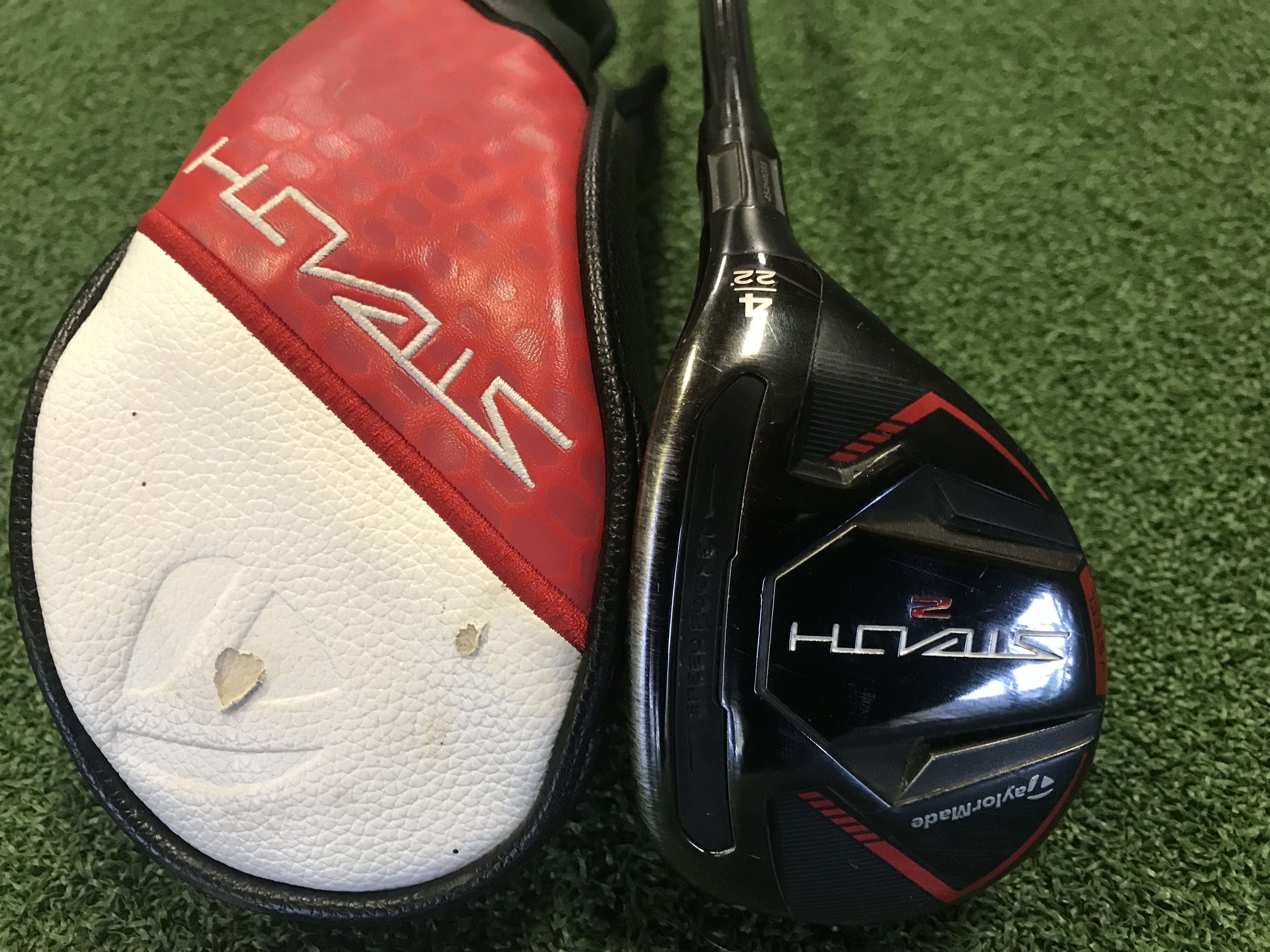 2023 TaylorMade Stealth 2 22° 4 Hybrid With Headcover