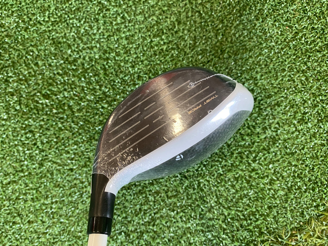 *New* TaylorMade SIM 2 Max-D 22° Ladies 7 Wood With Headcover