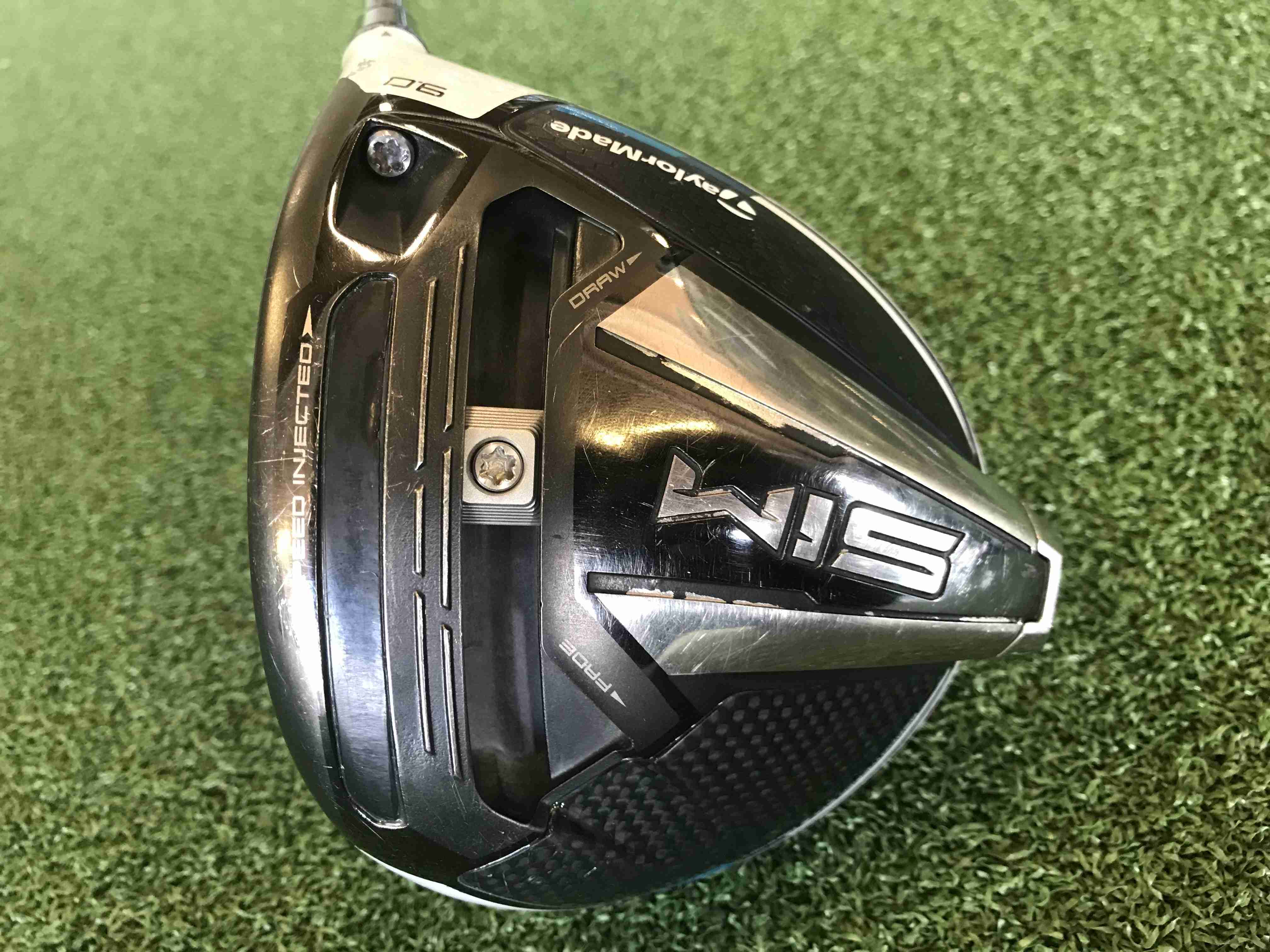 Discover TaylorMade SIM 9° Driver R/H Stiff Flex | Speed & Accuracy