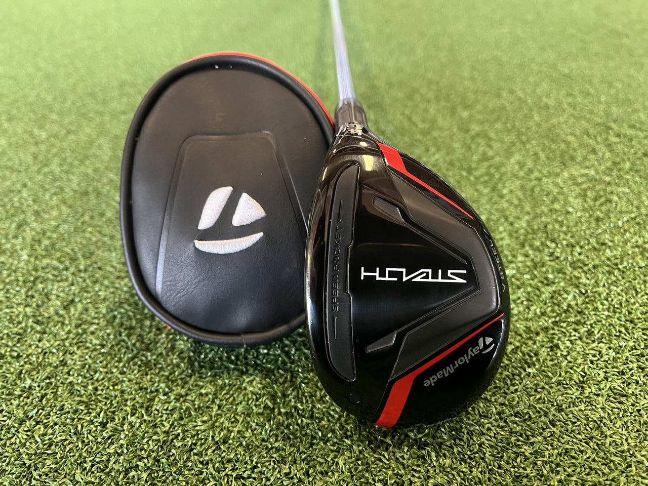 2022 TaylorMade Stealth 22° 4 Hybrid With Headcover *Excellent Condition*